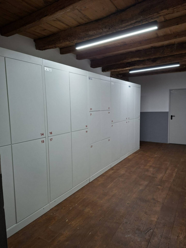 Attività commerciale in vendita a Firenze