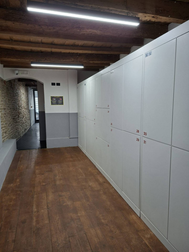 Attività commerciale in vendita a Firenze
