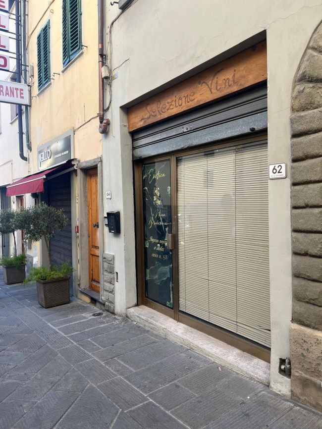 Locale commerciale in affitto a San Casciano in Val di Pesa