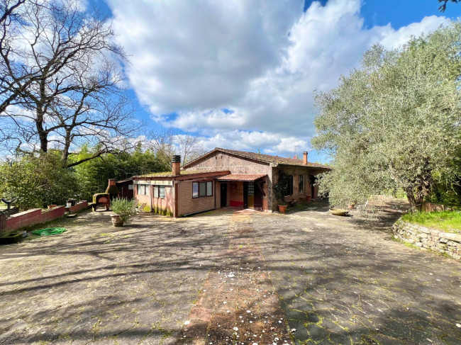 Villa in vendita a Castelnuovo Berardenga