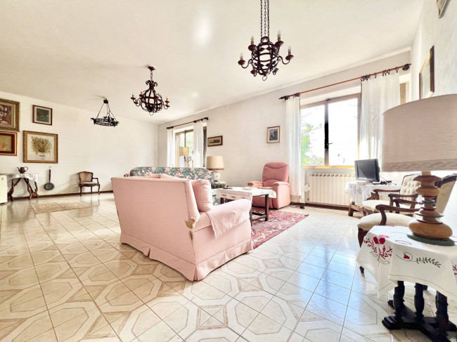 Villa in vendita a Castelnuovo Berardenga