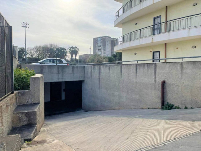 Box o garage in vendita a Catania Viale M. Rapisardi - Lavaggi