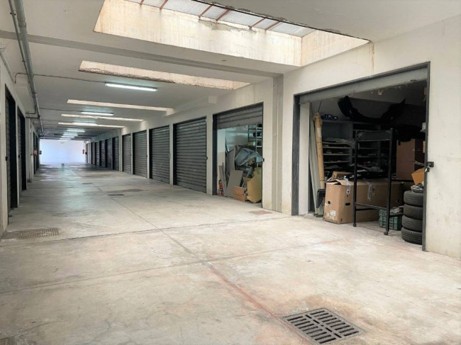 Box o garage in vendita a Catania Viale M. Rapisardi - Lavaggi