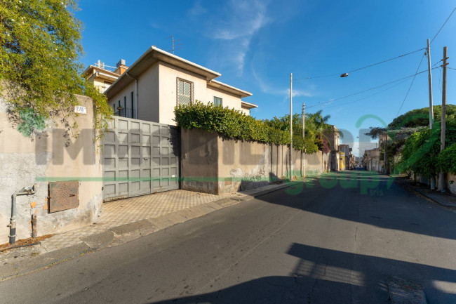 Villa in vendita a Catania Lungomare / Europa