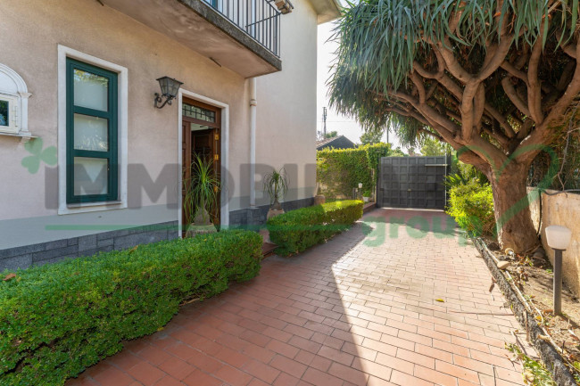 Villa in vendita a Catania Lungomare / Europa