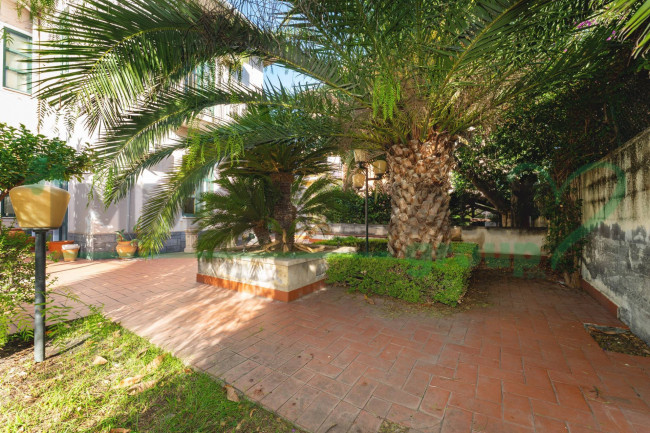 Villa in vendita a Catania Lungomare / Europa