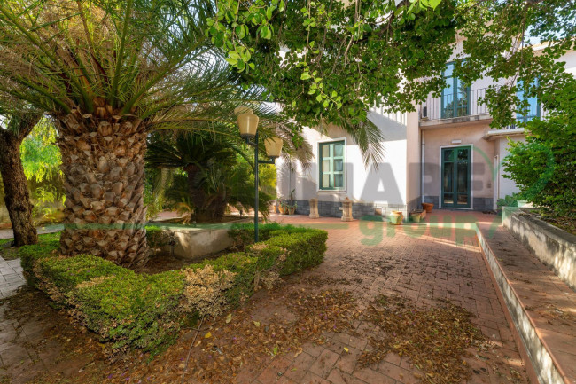 Villa in vendita a Catania Lungomare / Europa