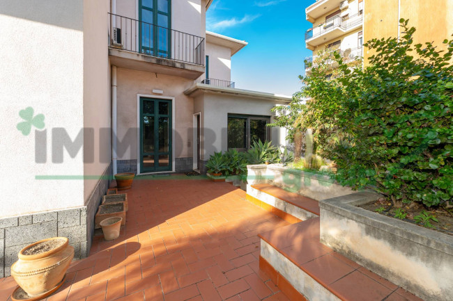 Villa in vendita a Catania Lungomare / Europa