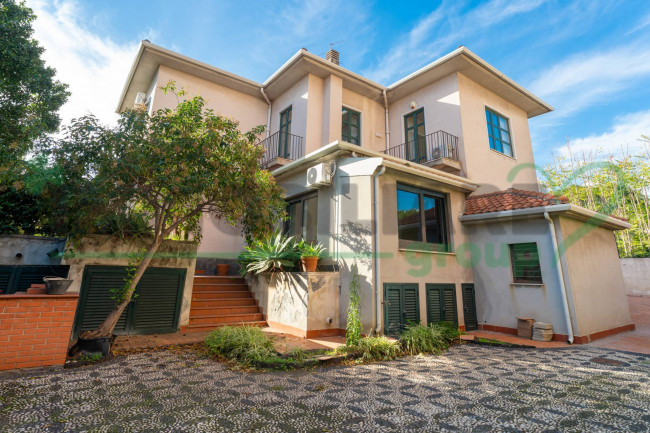 Villa in vendita a Catania Lungomare / Europa