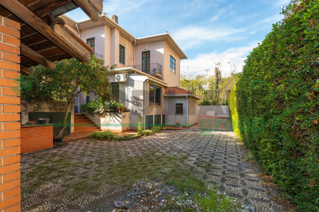 Villa in vendita a Catania Lungomare / Europa