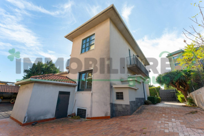 Villa in vendita a Catania Lungomare / Europa