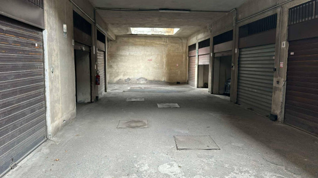 Box o garage in vendita a Catania Sanzio/Veneto/Michelangelo/Vagliasindi