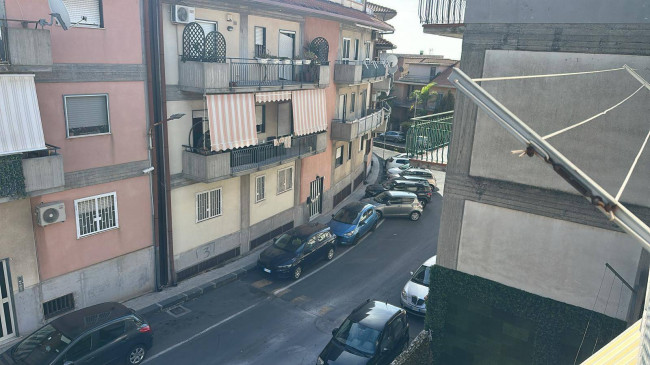 Appartamento in vendita a Camporotondo Etneo 