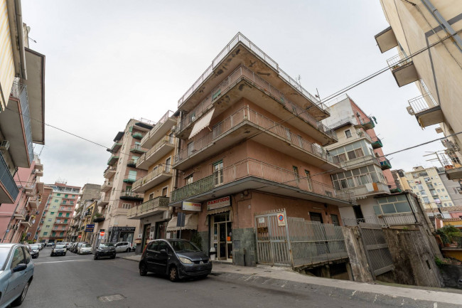 Appartamento in vendita a Catania Viale M. Rapisardi - Lavaggi
