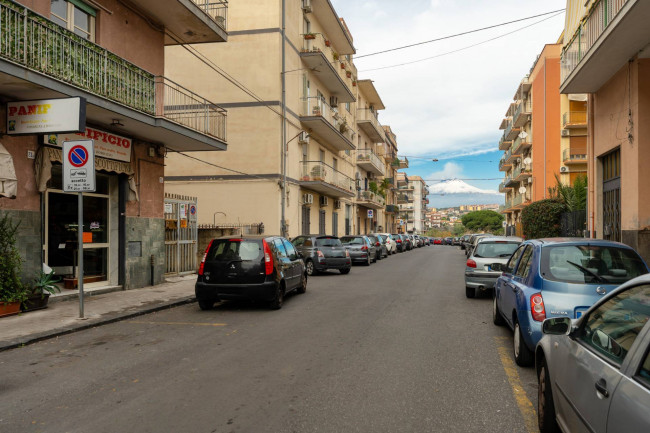 Appartamento in vendita a Catania Viale M. Rapisardi - Lavaggi