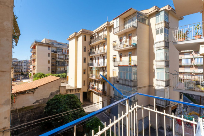 Appartamento in vendita a Catania Viale M. Rapisardi - Lavaggi