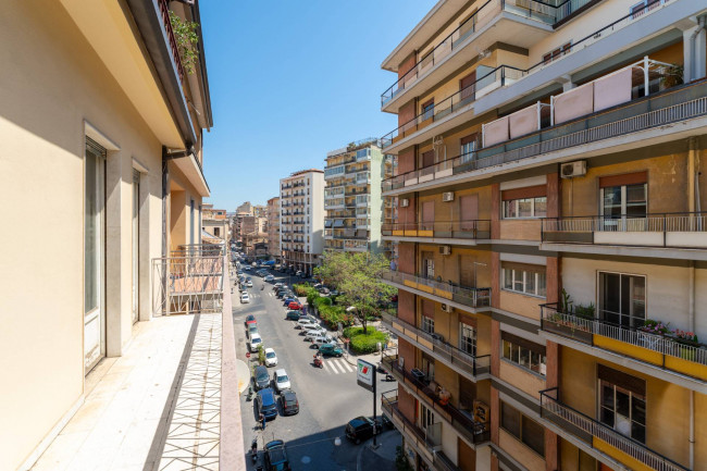 Appartamento in vendita a Catania Lincoln/Corso Delle Province/Imbriani