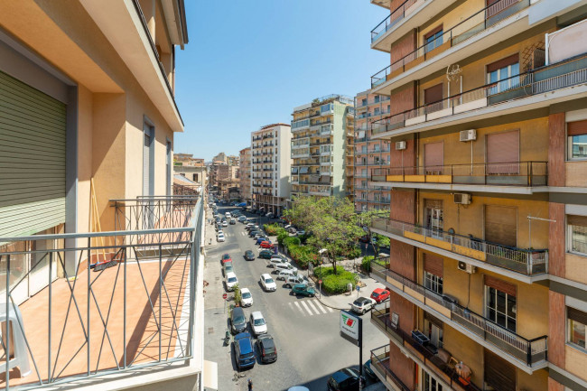 Appartamento in vendita a Catania Lincoln/Corso Delle Province/Imbriani