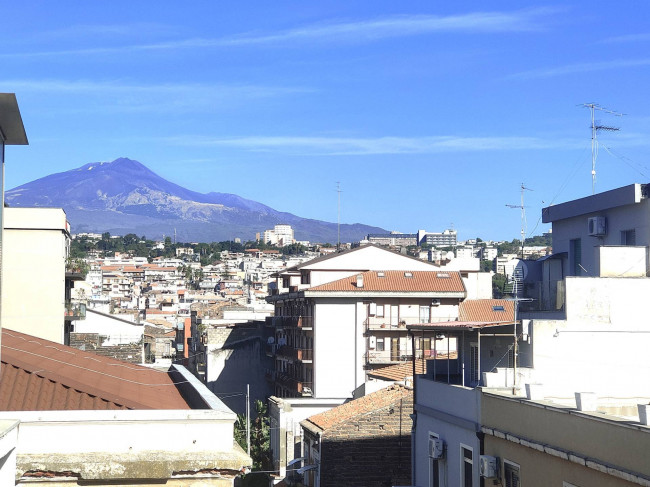 Appartamento in vendita a Catania Viale M. Rapisardi - Lavaggi