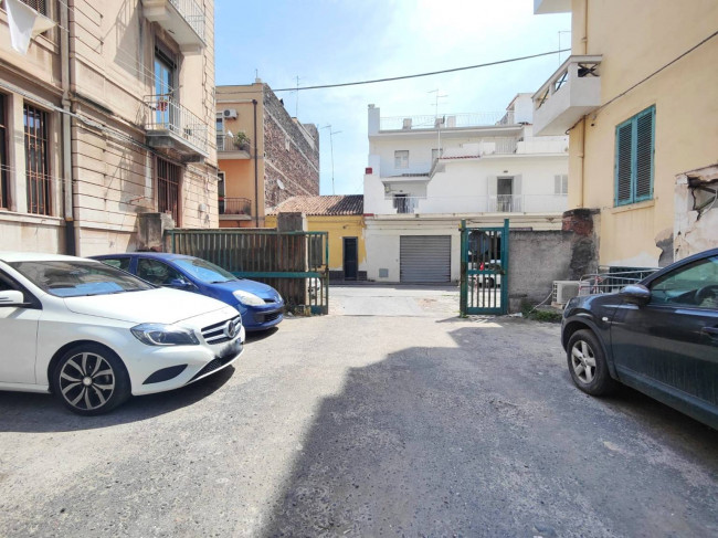 Appartamento in vendita a Catania Viale M. Rapisardi - Lavaggi
