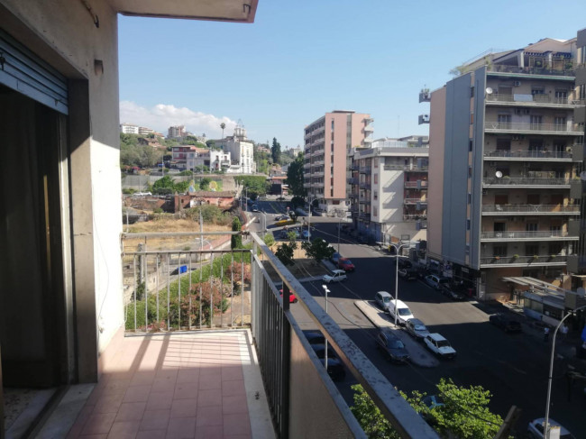 Appartamento in vendita a Catania Vulcania