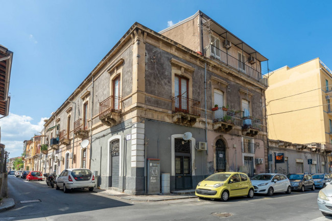 Appartamento in vendita a Catania Via P. Nicola - Picanello