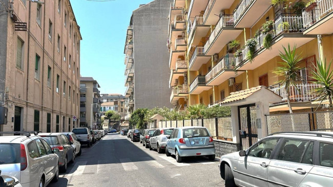 Appartamento in vendita a Catania Viale M. Rapisardi - Lavaggi