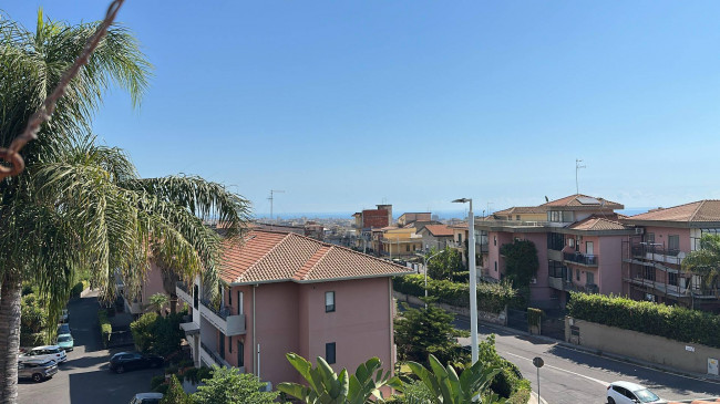 Appartamento in vendita a Catania Viale M. Rapisardi - Lavaggi