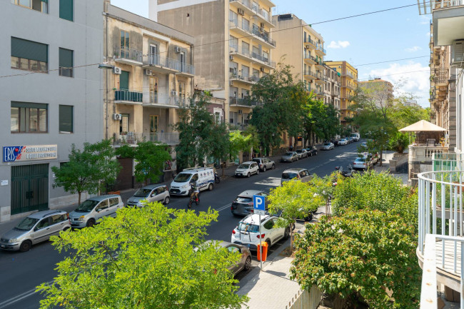 Appartamento in vendita a Catania Viale M. Rapisardi - Lavaggi