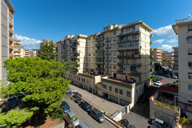 Appartamento in vendita a Catania Sanzio/Veneto/Michelangelo/Vagliasindi