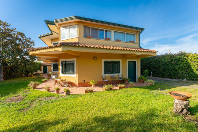 Villa in vendita a San Giovanni la Punta 