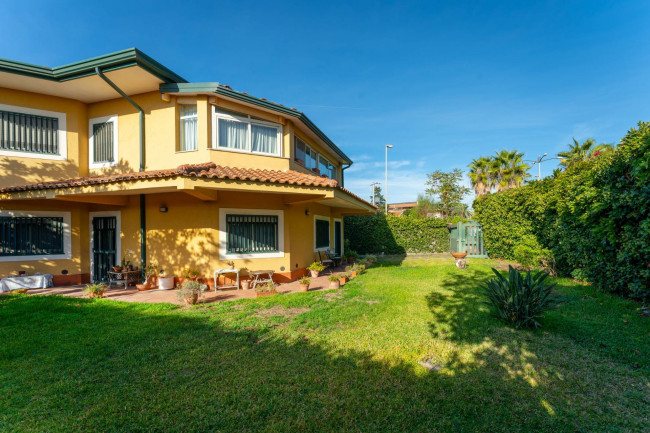 Villa in vendita a San Giovanni la Punta 