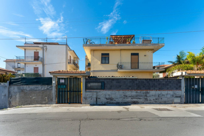 Appartamento in vendita a Catania Viale M. Rapisardi - Lavaggi