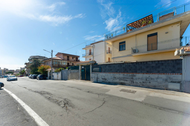 Appartamento in vendita a Catania Viale M. Rapisardi - Lavaggi