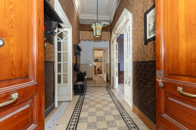 Appartamento in vendita a Catania Via S. Euplio - S.M. Gesù