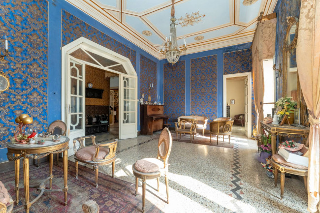 Appartamento in vendita a Catania Via S. Euplio - S.M. Gesù