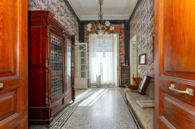 Appartamento in vendita a Catania Via S. Euplio - S.M. Gesù