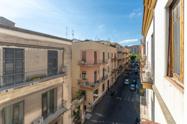 Appartamento in vendita a Catania Via S. Euplio - S.M. Gesù