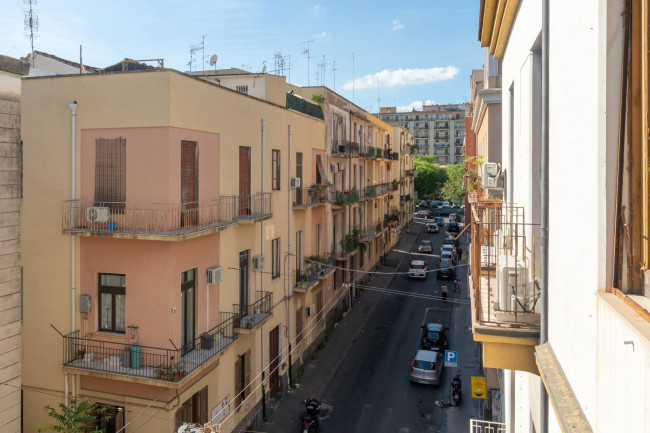 Appartamento in vendita a Catania Via S. Euplio - S.M. Gesù