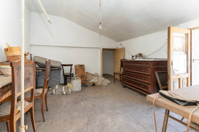 Appartamento in vendita a Catania Via S. Euplio - S.M. Gesù