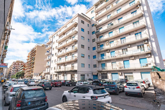 Appartamento in vendita a Catania Lungomare / Europa