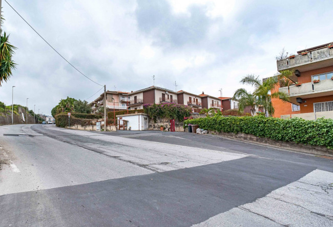 Appartamento in vendita a Aci Castello 