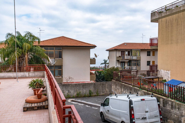 Appartamento in vendita a Aci Castello 