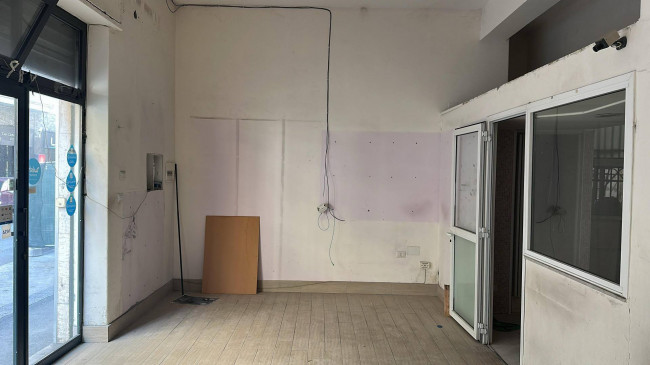 Locale commerciale in vendita a Catania 