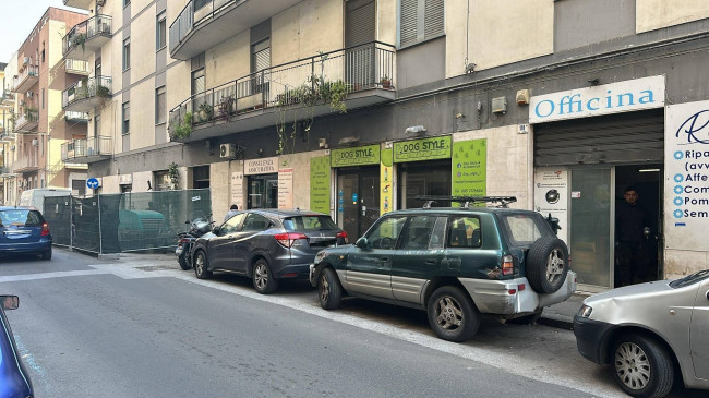 Locale commerciale in vendita a Catania 