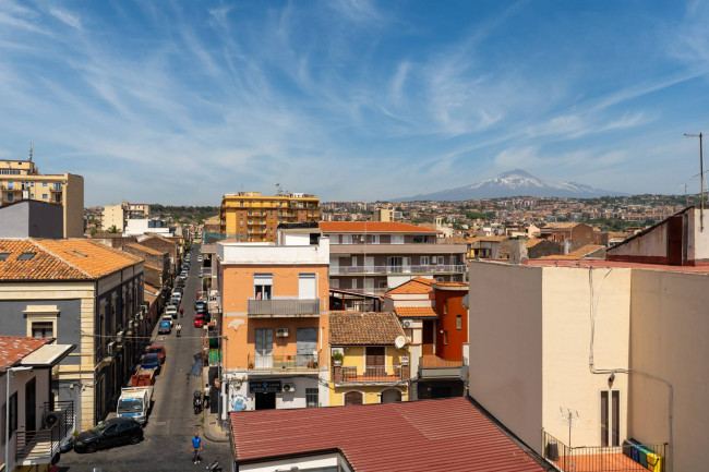 Appartamento in vendita a Catania Via P. Nicola - Picanello