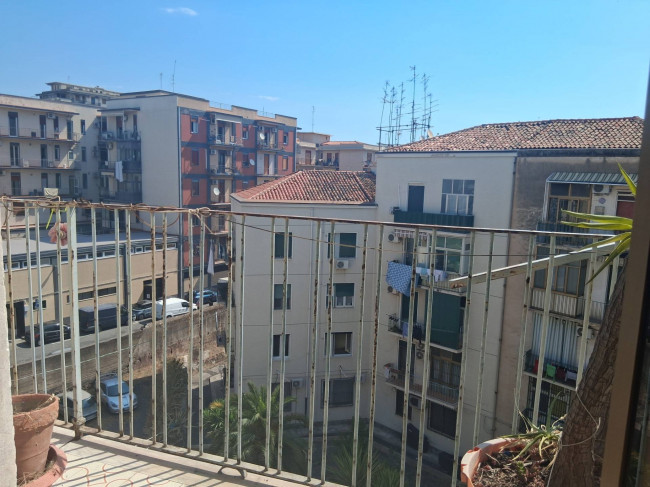 Appartamento in vendita a Catania Vulcania