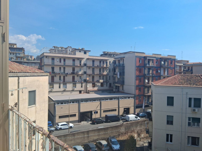 Appartamento in vendita a Catania Vulcania