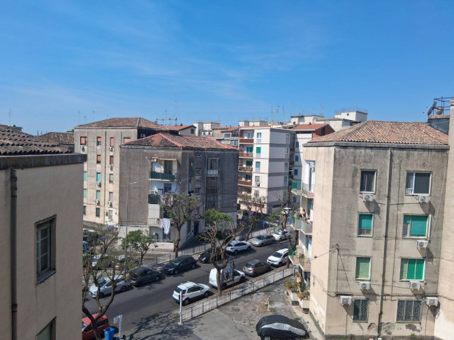 Appartamento in vendita a Catania Vulcania