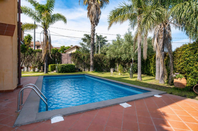 Villa in vendita a Trecastagni 